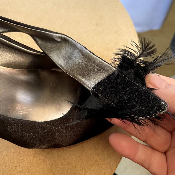 BKE Sole  Stiletto 4.5" platform 1" Size 7.5 Satin with Silver trim flower gems - Picture 8 of 13